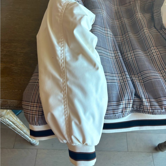 H & M brown pattern bomber jacket - Picture 3 of 7